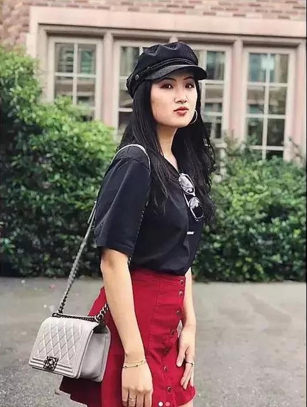 Loạt ảnh ái nữ của ông trùm Huawei: Học giỏi, bình dị nhưng khi khoác lên chiếc váy dạ hội lập tức trở thành công chúa kiều diễm vạn người mê-10