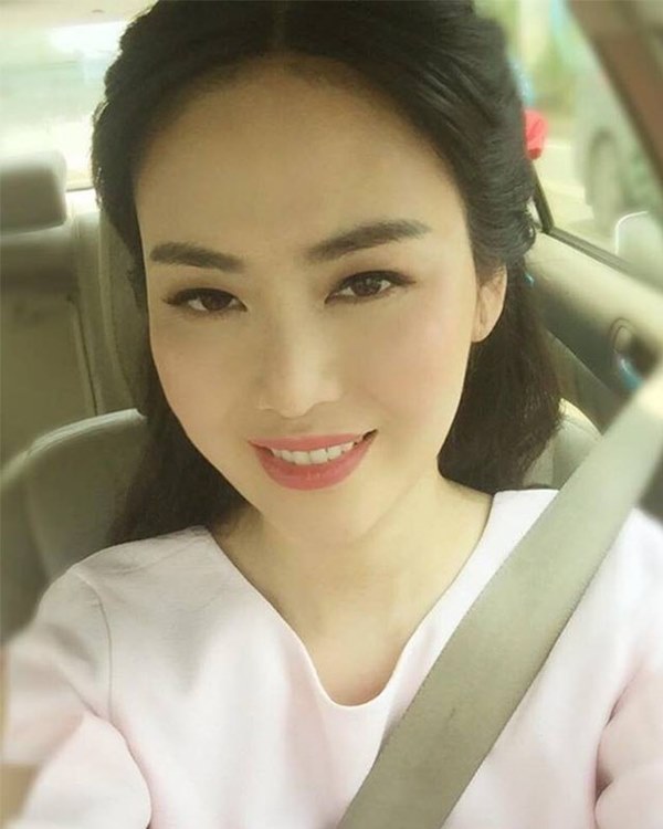 Mai Phương Thuý thừa nhận phẫu thuật thẩm mỹ, ghi tên vào hội Hoa hậu lên đời nhờ dao kéo-12