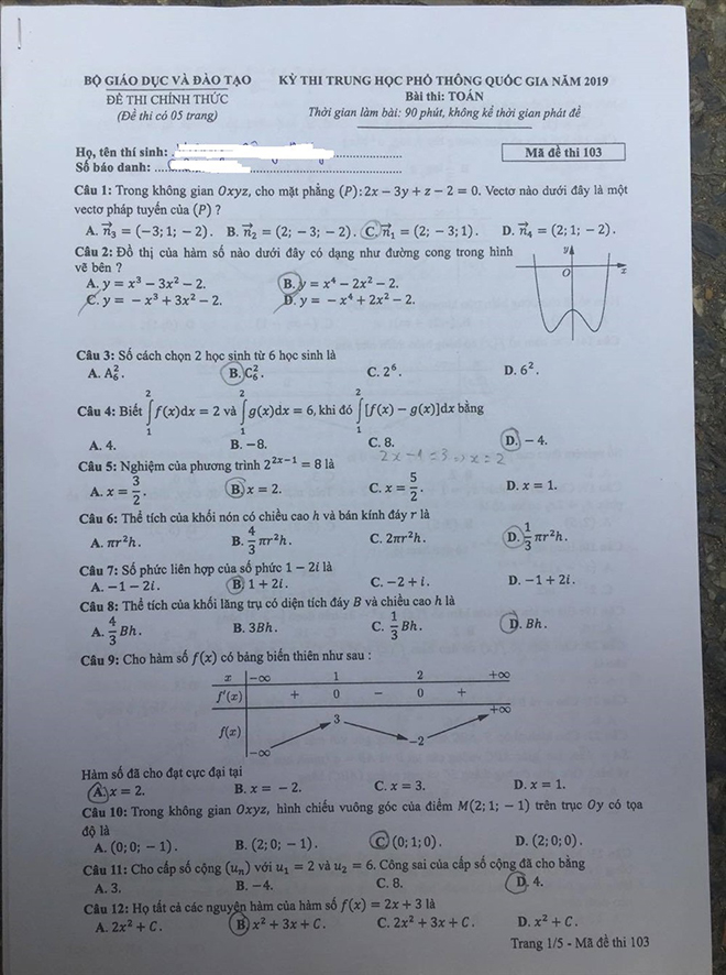 Đã có đề thi tốt nghiệp THPT môn Toán, dài 5 trang với 50 câu hỏi như sau-1