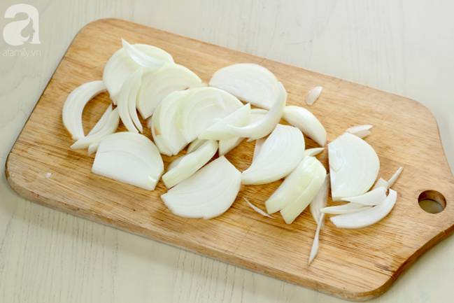 Học được của người bạn Nhật cách nấu cơm thịt bò, tôi làm thử cả nhà ăn khen hết lời!-2