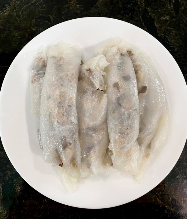 NSƯT Trịnh Kim Chi làm bánh cuốn nhìn hấp dẫn như mua ngoài hàng-5