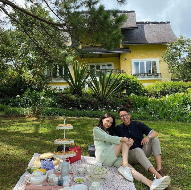 Người ấy là ai: Cảnh đại gia Matt Liu ra mắt nhà gái” gây thích thú, chủ động nắm tay Hương Giang không rời khiến ai nấy trầm trồ-8