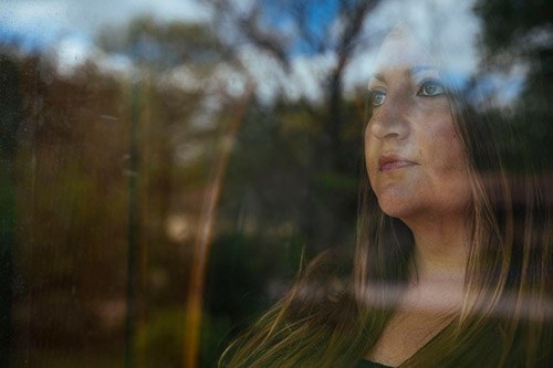 Xin tinh trùng thạc sĩ về mang thai, mẹ đồng tính suy sụp nhìn 2 con sau sinh-1