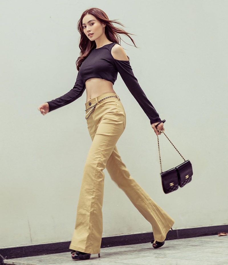 Thanh Hằng - Minh Hằng khoe điểm vàng cơ thể qua loạt street style hút mắt-6