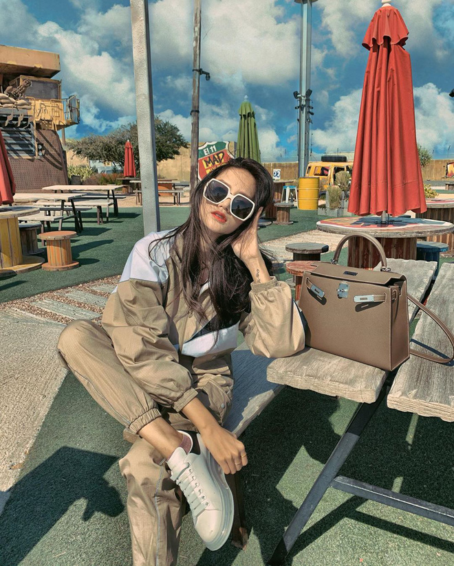 Mẹ của Matt Liu có bộ sưu tập túi hiệu chuẩn đại gia, xem chừng hợp cạ với con dâu tương lai Hương Giang quá đi thôi-10