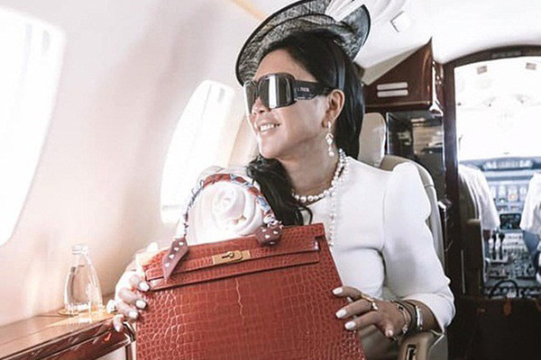 Nữ đại gia 5 đời chồng vẫn muốn tuyển chồng sạch sẽ, bị tố bỏ rơi con gái-12