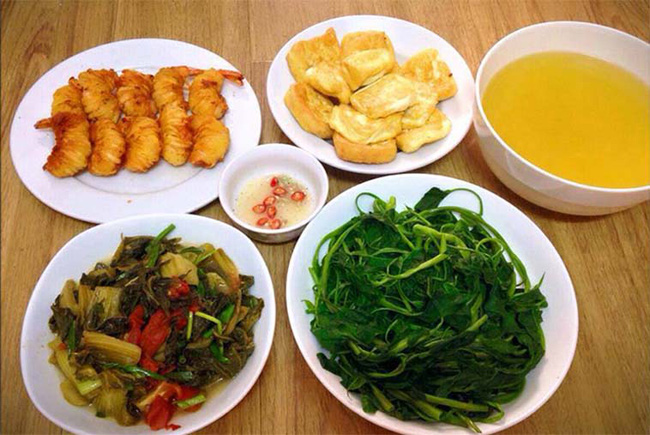 Mâm cơm bị chồng hất tung vì nguồn cơn 300 triệu mua cây và màn vùng lên ngoạn mục của vợ: Bài học cho bất cứ người vợ nào là đừng bao giờ tha thứ quá dễ dàng-1