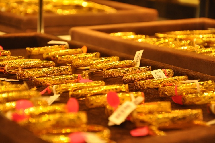 Mua vàng phòng đại nạn ai ngờ thành đại gia nhờ vàng tăng siêu tốc-1