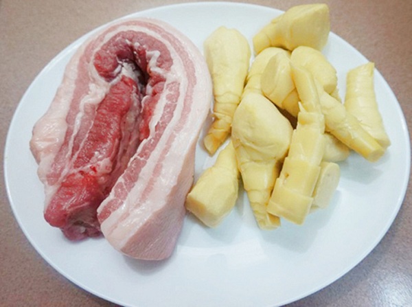 Cơm nhiều thêm đậm đà với món thịt ba chỉ kho măng-1