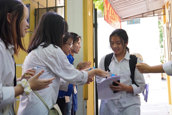 Điểm chuẩn vào lớp 10 công lập TPHCM tăng mạnh-5