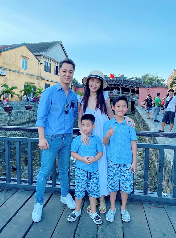 Bà xã Đăng Khôi giãi bày trúng phóc tâm tư của nhiều bậc cha mẹ: Cánh cửa đại học có phải là tất cả?-1