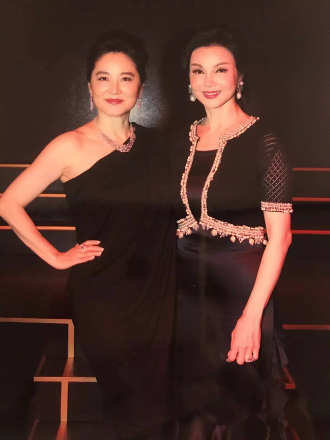 Câu chuyện trả thù chồng và nhân tình nổi tiếng Cbiz: Bị Vương Tổ Hiền cướp chồng, Tạ Linh Linh ôm 5 con bước khỏi cổng hào môn-3