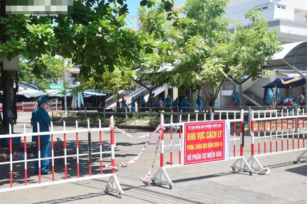 Mẹ cháu bé mắc Covid-19 ở Tam Kỳ dương tính với virus SARS-CoV-2-3