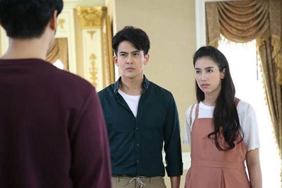 Bị người yêu cũ của vợ khiêu khích, chồng tôi nhếch mép nói một câu đủ khiến anh ta tái mặt