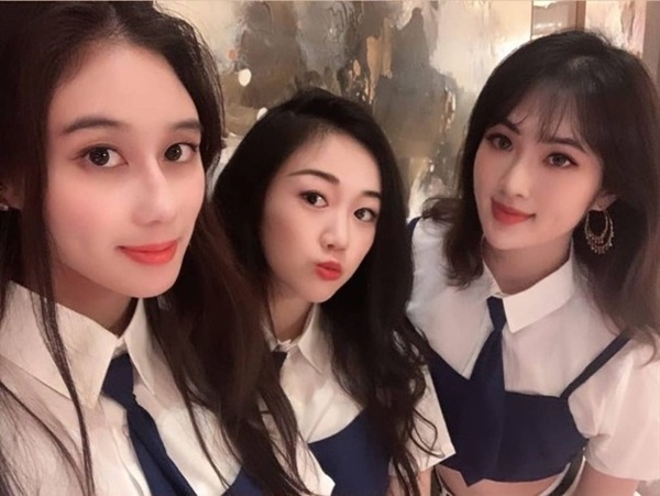 Công chúa út Vua sòng bài Macau hội ngộ dàn rich kid Trung Quốc, nghi vấn dấn thân vào showbiz cùng hội chị em giới siêu giàu-6