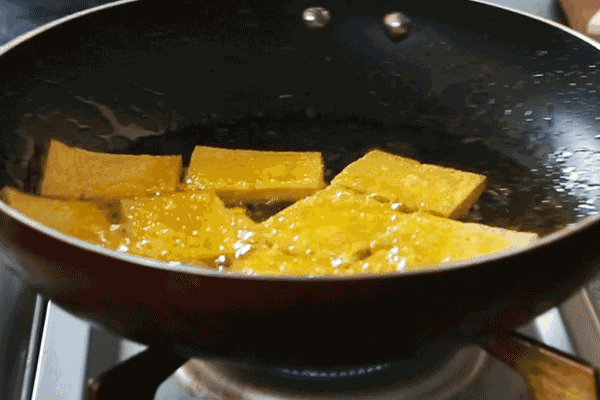 5 món đồ thiết yếu của nhà bếp nhưng có thể là