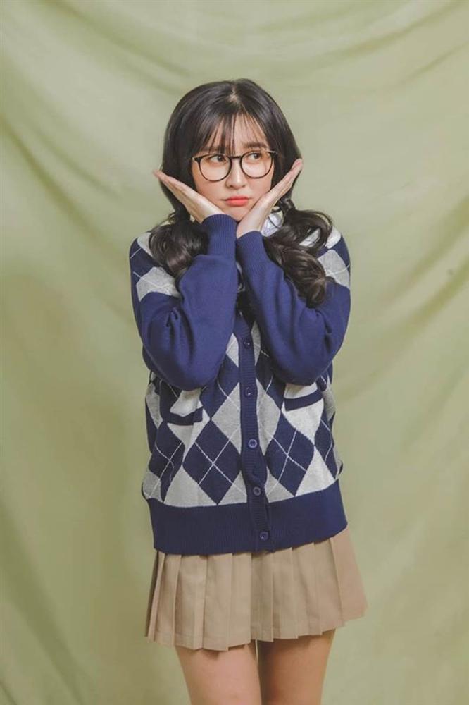 Cận cảnh nhan sắc của Ngân Sát Thủ - người vừa gây xôn xao khi chia tay ViruSs-6