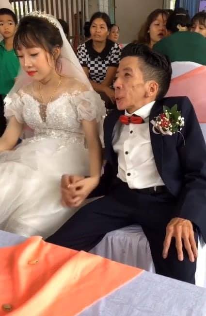 Đám cưới cổ tích của chàng trai khuyết tật và cô gái xinh đẹp: Tình yêu chỉ cần cảm xúc thật của cả hai là đủ!-3