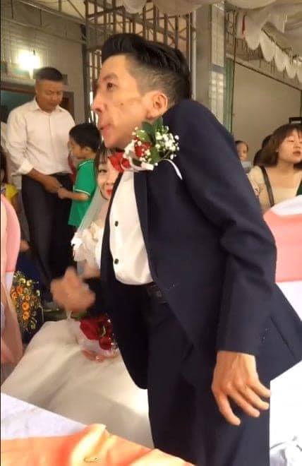 Đám cưới cổ tích của chàng trai khuyết tật và cô gái xinh đẹp: Tình yêu chỉ cần cảm xúc thật của cả hai là đủ!-4