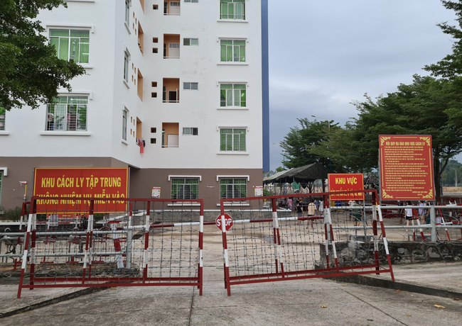 Bình Dương: Vừa từ Nhật Bản về nước, nam thanh niên rơi từ tầng 4 khu cách ly tập trung xuống đất tử vong-1