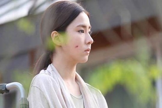 Chồng thường xuyên báo về muộn vì còn đi nhậu với anh em, vợ chết lặng khi nhận được món quà người lạ 