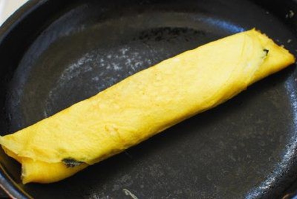 Vẫn là trứng rán rẻ tiền, chỉ cần thêm nguyên liệu này trông sang hơn hẳn-6