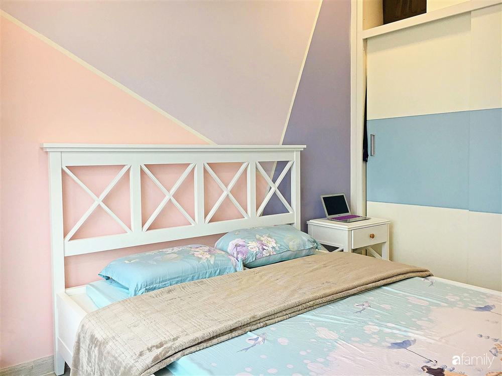 Căn hộ với view triệu đô ở Sài Gòn nhìn thẳng ra bến Bạch Đằng đẹp sang chảnh nhờ cách chơi màu sống động-15