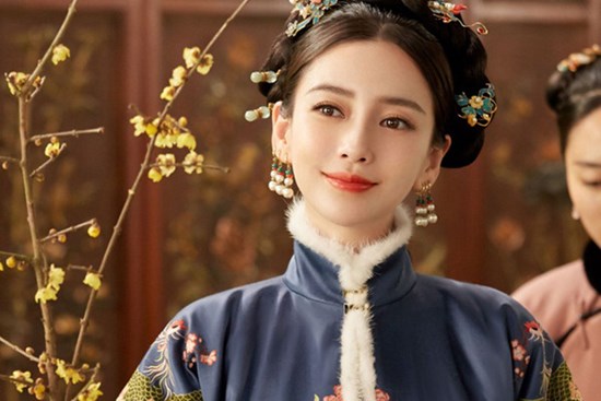 Chuyện về phi tần kỳ lạ của Hoàng đế Khang Hi: Xuất thân từ gia tộc cao quý, đột nhiên