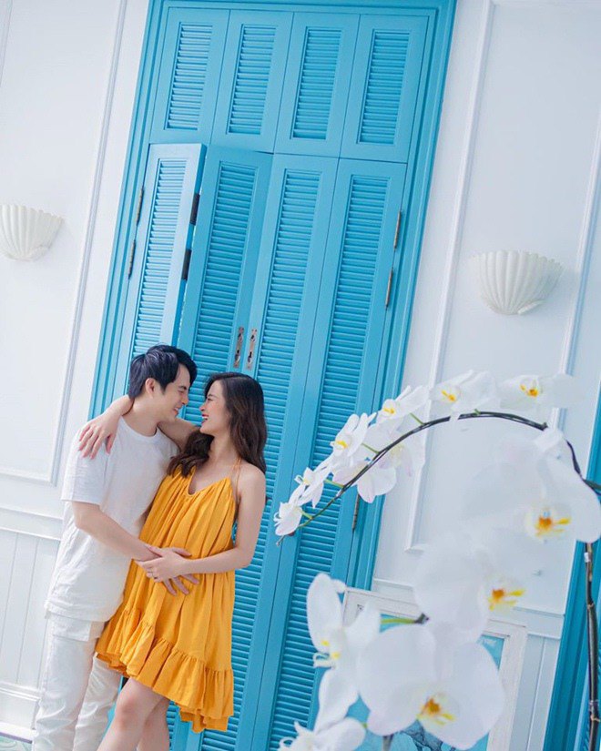 Khác với khuôn mặt sưng húp, Đông Nhi xuất hiện trở lại xinh đẹp như bao bức ảnh tự đăng-6