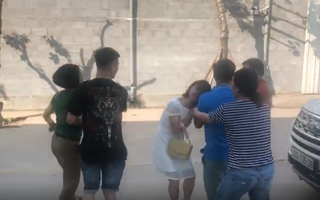 Người phụ nữ gãy xương sườn, tràn dịch màng phổi sau những cú đấm kinh hoàng của người đàn ông-3