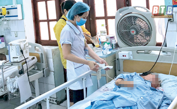 BN862 mắc Covid-19 liên tục bỏ ăn, muốn được về nhà, chưa biết con trai nhiễm bệnh đã tử vong-1