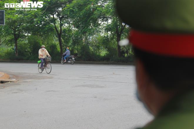 Hà Nội phong tỏa quán bia Lộc Vừng, tìm người liên quan ca nghi mắc COVID-19-8