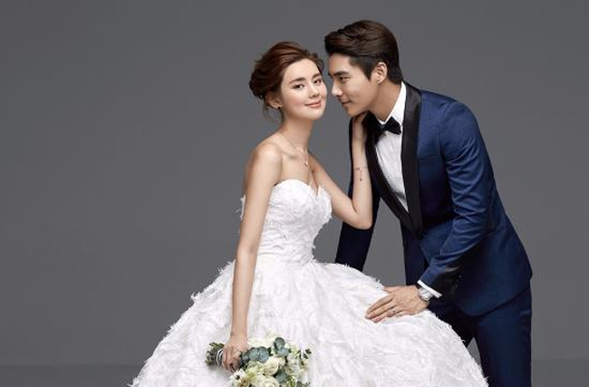 Ép cô dâu trong đêm tân hôn phải đưa vàng cho mẹ chồng giữ với lí do đỡ thất thoát, chú rể vấp phải màn vùng lên không thể tin từ cô vợ đáo để-2