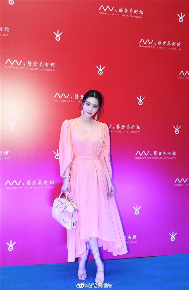 Lấn lướt cả Nữ hoàng sang chảnh Phạm Băng Băng khi đụng váy, đẳng cấp của Seo Ye Ji quả không đùa được đâu-6