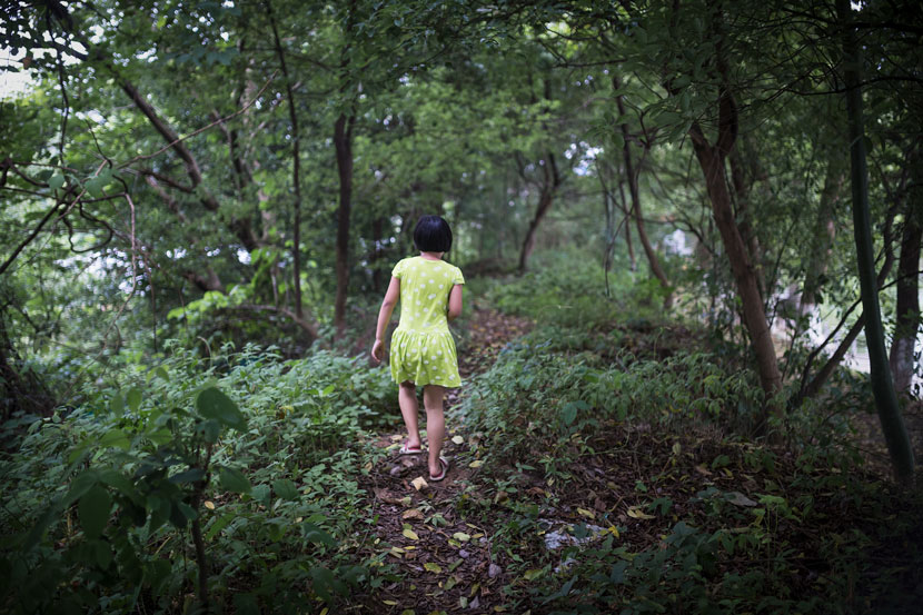 Chợ đen mua bán con nuôi ở Trung Quốc: Nơi các bé gái nông thôn bị bán rẻ làm con nuôi và bị xâm hại không thương tiếc-5