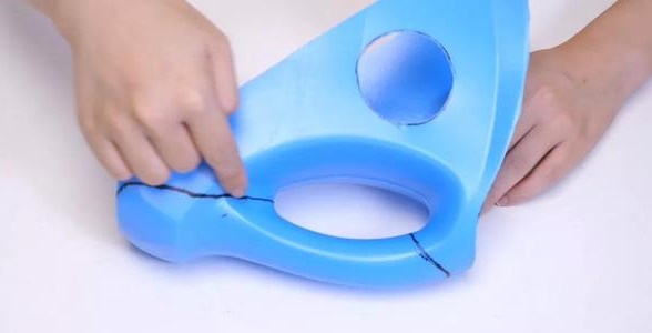 Đừng vứt chai nước giặt sau khi dùng hết, hãy tái chế thành vật dụng rất hữu ích thế này-16