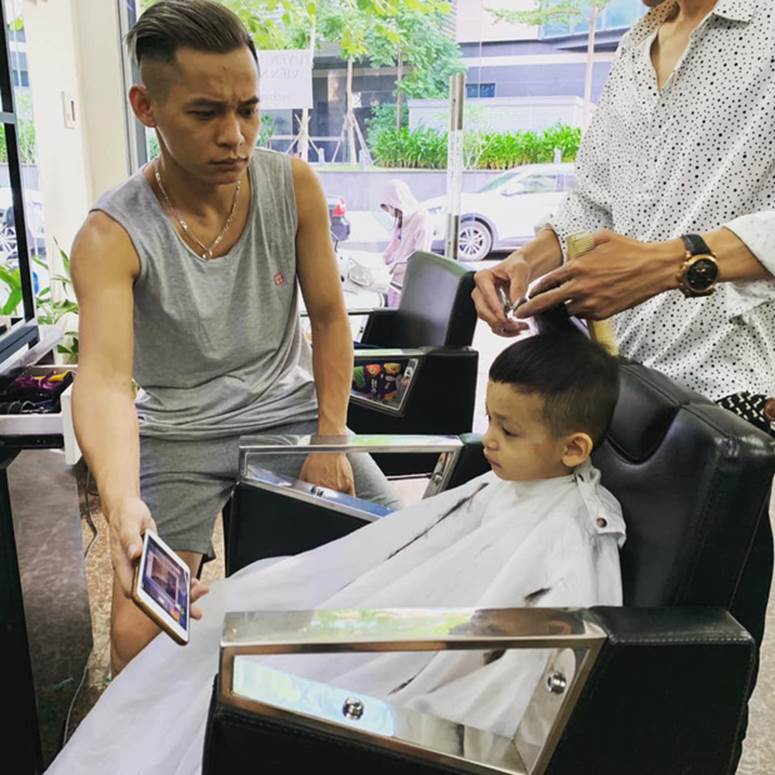 Độ Mixi - 1 trong top 4 streamer giàu nức tiếng lại gây bão với ảnh trông con khi đang live, thế mới nói: Chia tay vì bận lo sự nghiệp chỉ là lý do!-13