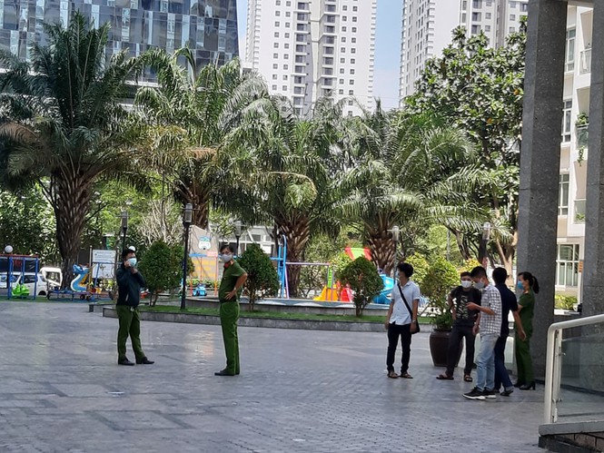 Viện kiểm sát xem xét hồ sơ vụ tiến sĩ Bùi Quang Tín tự ngã từ tầng 14 tử vong-1