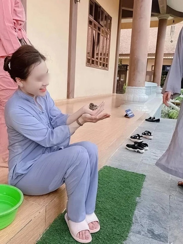 Nhan sắc té ngửa của tiểu tam ngoại tình với nam diễn viên Trọng Hưng, nhìn sang chính thất Âu Hà My khác hẳn-2