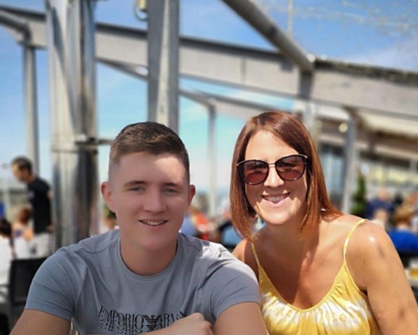 Thiếu niên 17 tuổi kéo thùng rác chứa đựng tội ác của hắn đối với cô giáo trợ giảng được ghi lại trong đoạn clip rợn người-4