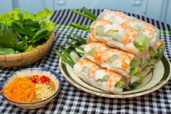 Cách làm gỏi cuốn tôm đơn giản, thanh mát cả nhà đều mê