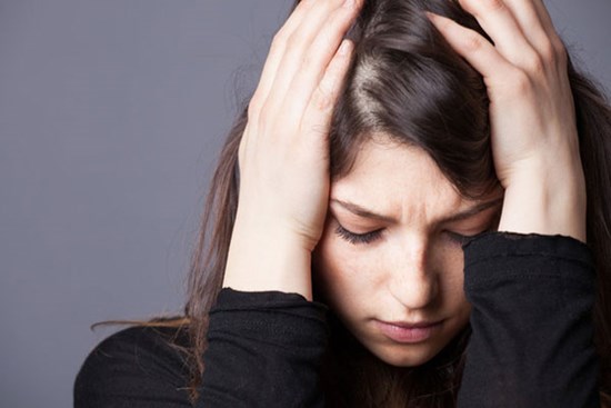 Cả nhà đang ăn cơm vui vẻ, bạn trai bỗng khoe khoang một câu khiến bố tôi giận tím mặt và đuổi về, để rồi bất hạnh xảy ra