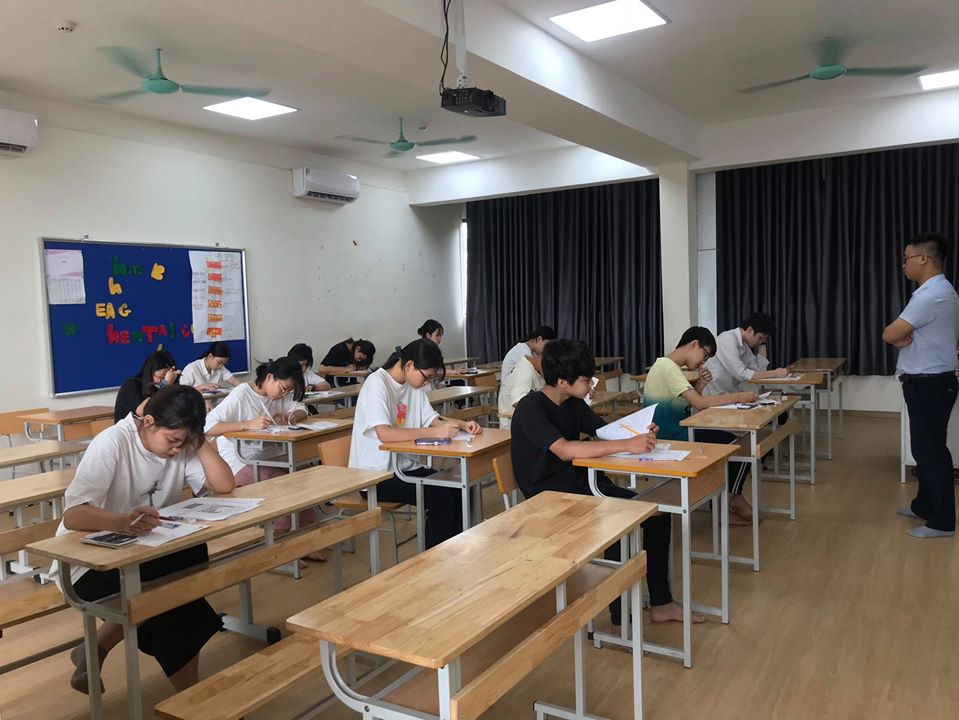 Danh sách 7 trường thông báo lùi lịch tựu trường do ảnh hưởng của dịch Covid-19, có trường lùi lịch học lần 2-1