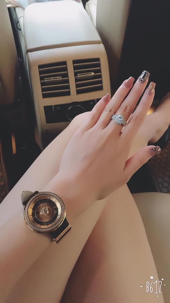 Từng là nàng công chúa được nâng niu trong đám cưới xa hoa nhưng cuối cùng Âu Hà My vẫn bị chồng bạc bẽo phụ tình-10