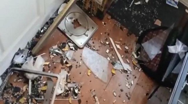 Vì sao khi mua bếp gas phải 1. Nhìn, 2.&nbsp;Chạm, 3.&nbsp;Thử, đọc ngay bài này kẻo rước họa cho cả gia đình-2