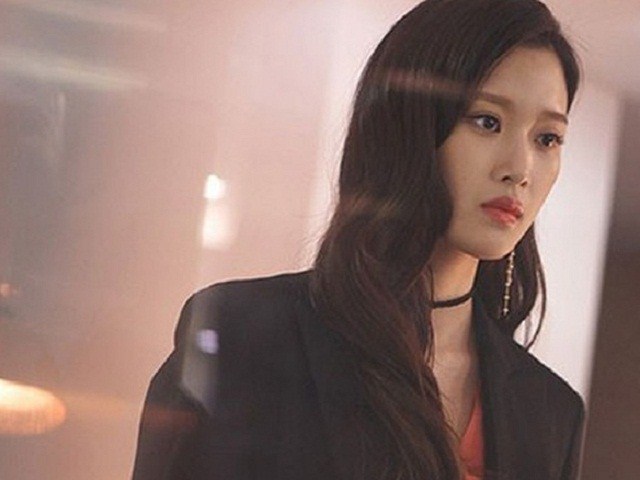 Trong lúc nguy kịch, chồng giao cho tôi mảnh đất 3 tỷ kèm một yêu cầu khiến tôi muốn ngất lịm-1