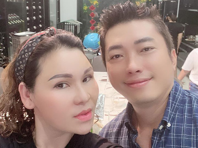 Từng gây xôn xao khi được vợ đại gia tặng xe hơi 6 tỷ, cuộc sống của Kinh Quốc giờ ra sao?-7