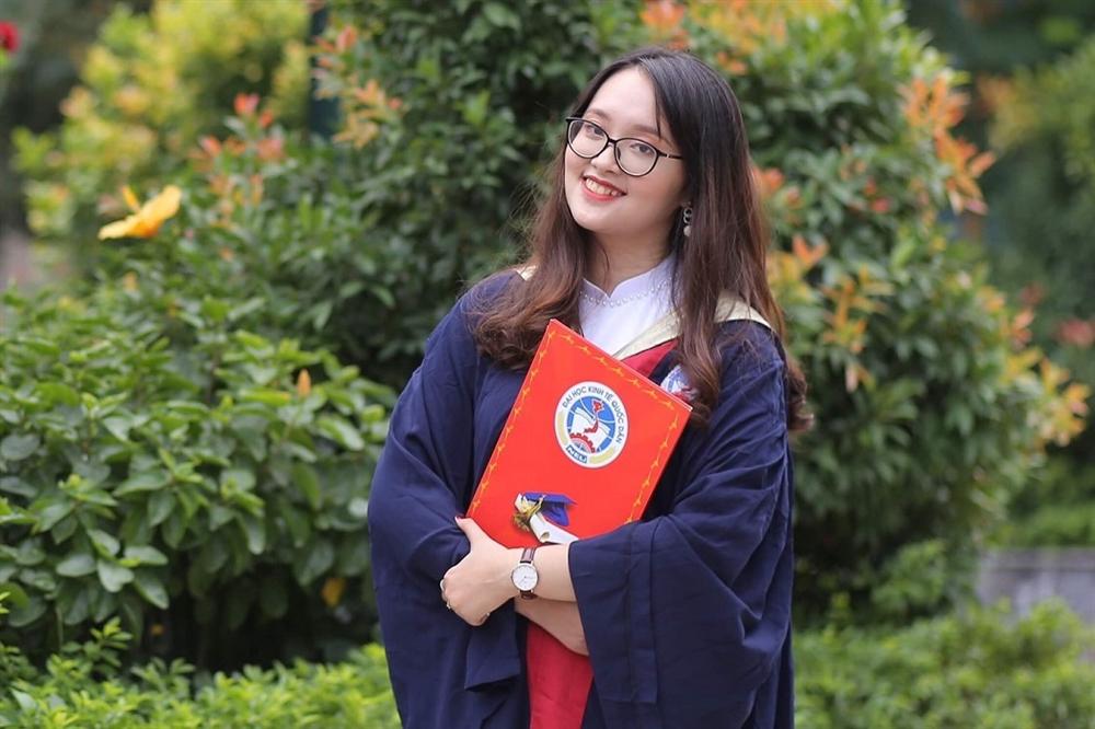 Bước ngoặt bất ngờ của nữ sinh thủ khoa trường Kinh tế-1