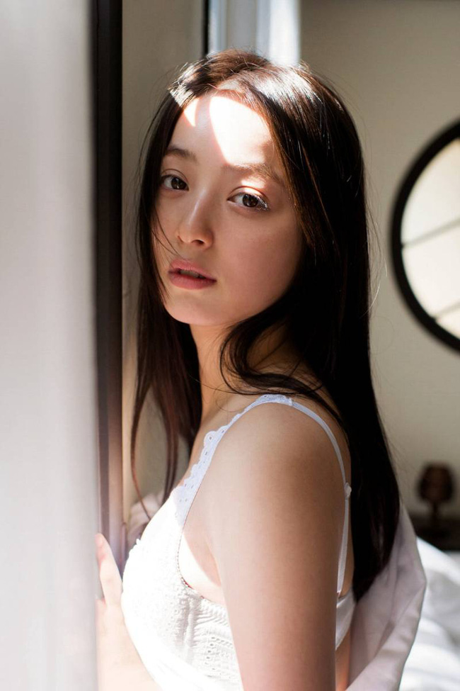 Nhìn từ câu chuyện nữ giảng viên Âu Hà My sexy bị chồng phản bội: Tại sao dù vợ đẹp và giàu có nhiều người vẫn ra ngoài tìm của lạ”?-2