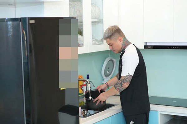 Nam ca sĩ chia tay vẫn ngủ chung giường với vợ, tậu nhà tiền tỷ tặng con học mẫu giáo-8